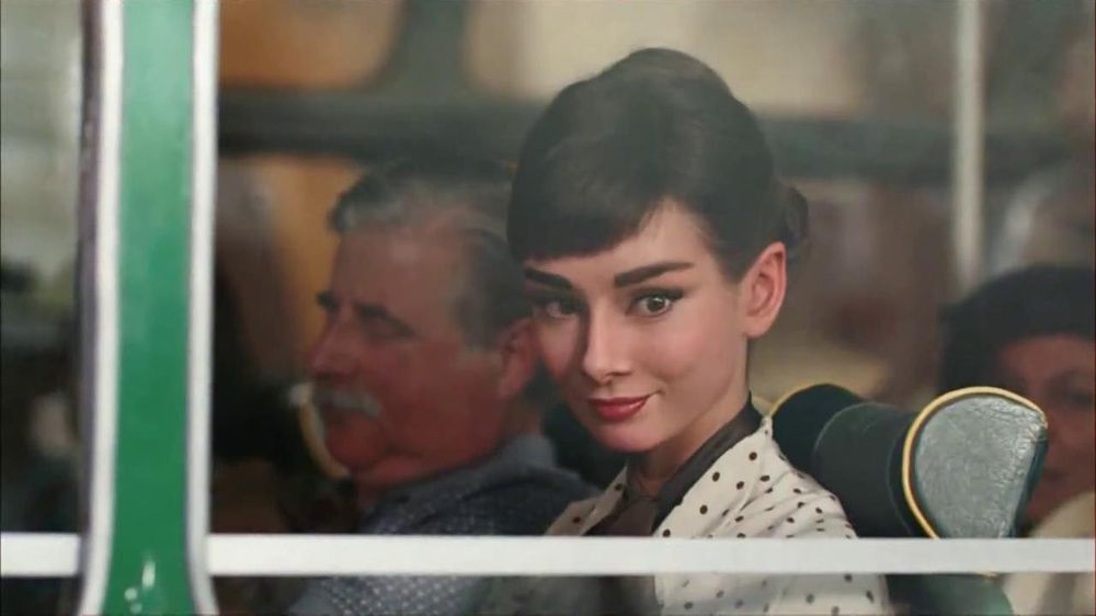 Πώς η Dove έφερε στην Audrey Hepburn πίσω στη ζωή