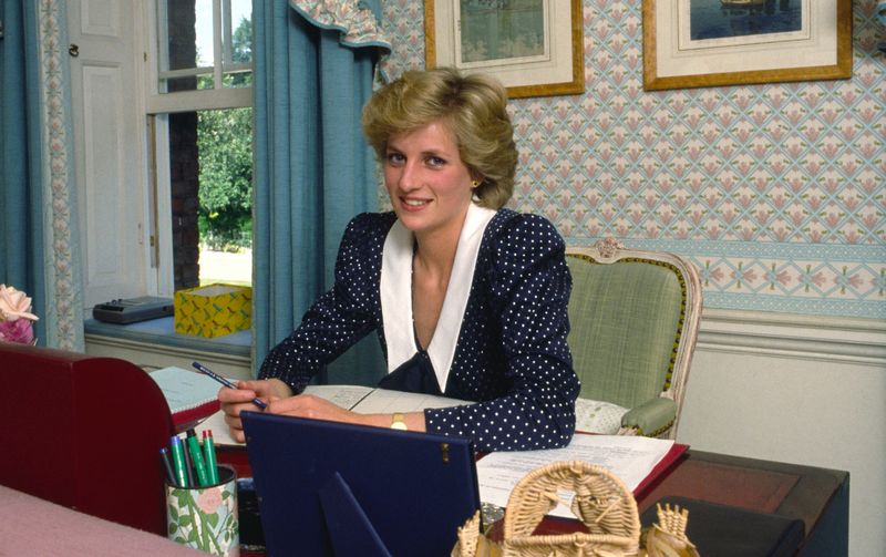 La ragione straziante La principessa Diana legge i giornali ogni giorno