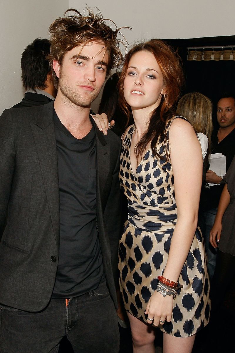 Kristen Stewart hat einen seltenen Kommentar über die Ohnmacht über Robert Pattinson abgegeben