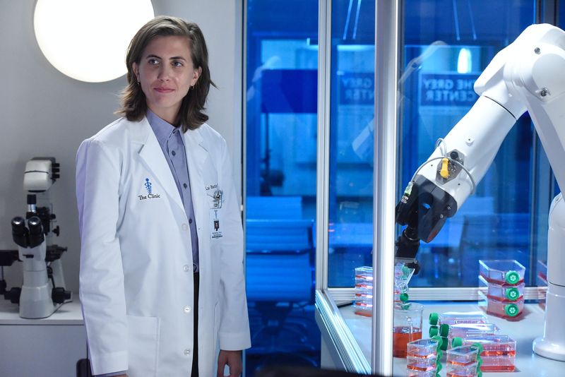 Grey's Anatomy's First Non-Binary Doctor Is A Shrill Alum