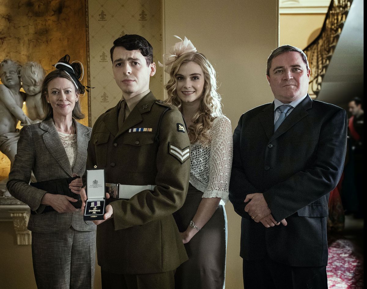 Kirotun lapsen Scorpius Malfoy johtaa näyttelijöitä uudessa BBC:n sotilasdraamassa