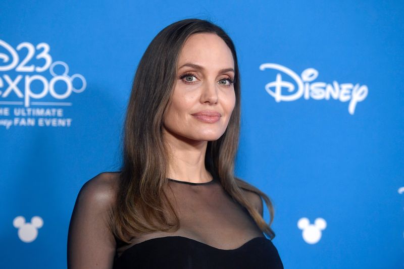 Mis on Oscari võitja Angelina Jolie netoväärtus?