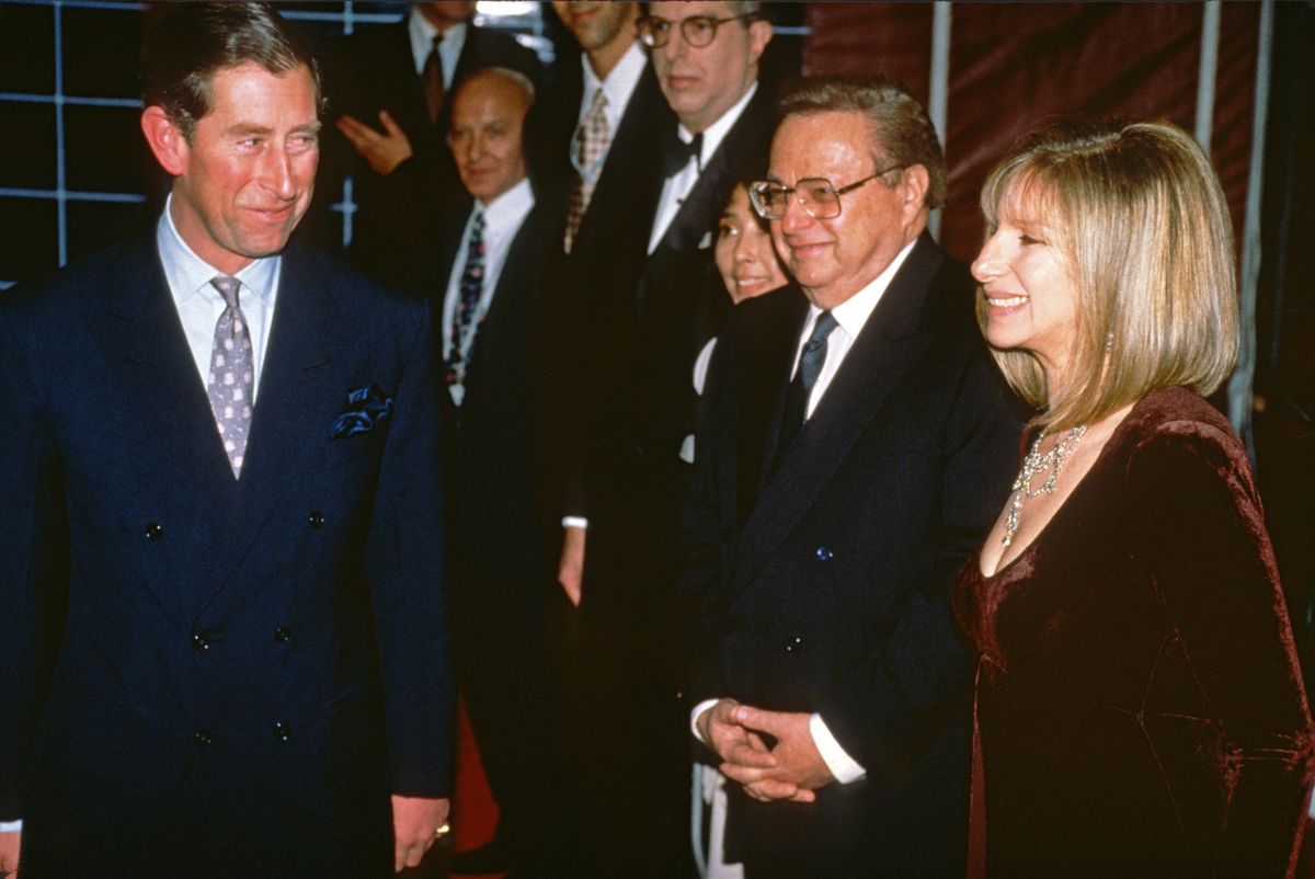 Barbra Streisand bromeó con el príncipe Carlos que casi la convirtió en la primera princesa judía