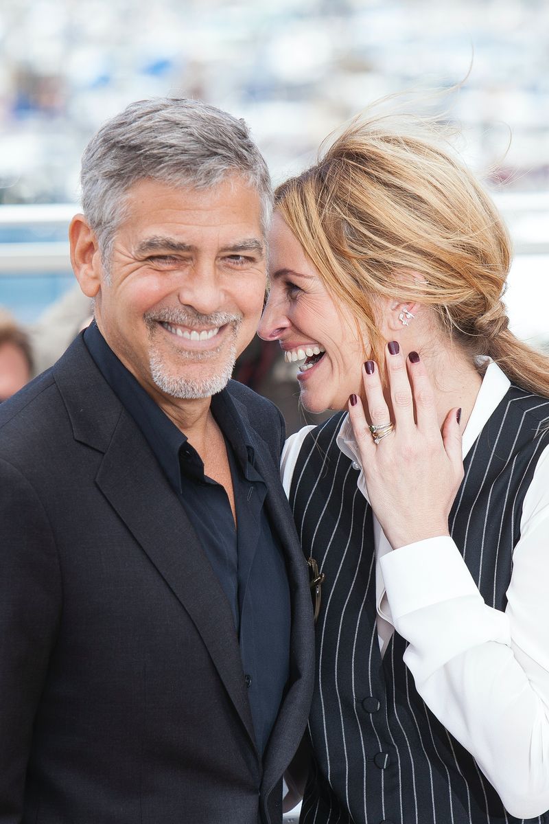Джулия Робъртс тихо прекъсна интервюто на Джордж Клуни с Джими Кимел