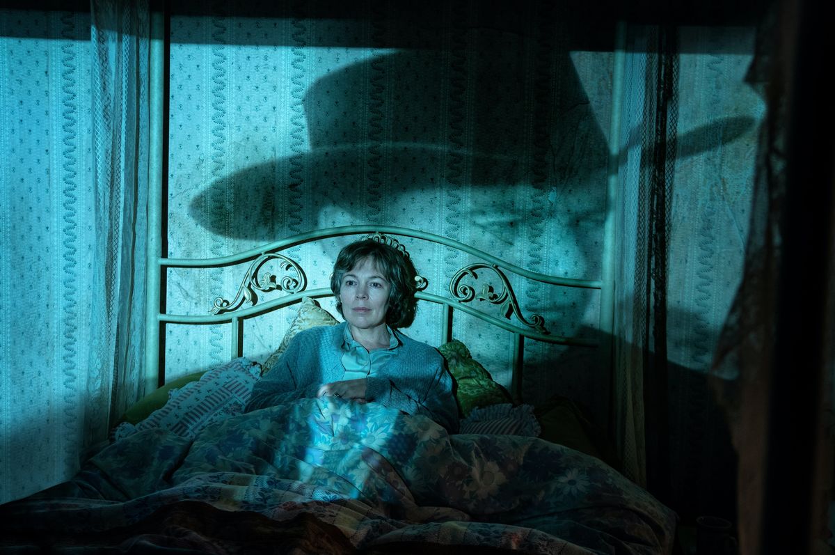 Olivia Colman este înfricoșătoare în rolul ucigașului Susan Edwards în trailerul New Landscapers