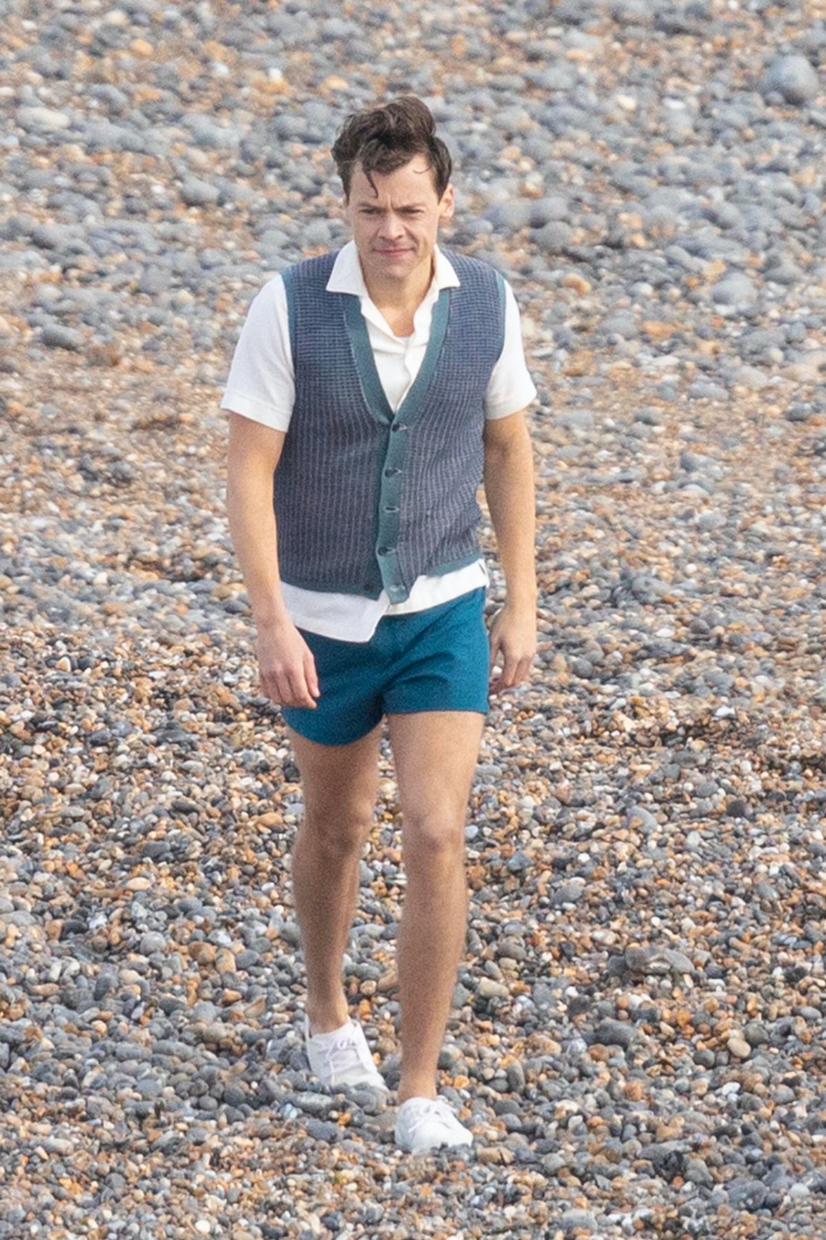 Harry Styles luce completamente diferente en el set de su nueva película