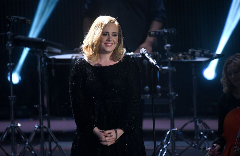 Adele on vihdoin ilmoittanut kaksi suurta Britannian kiertuepäivämäärää