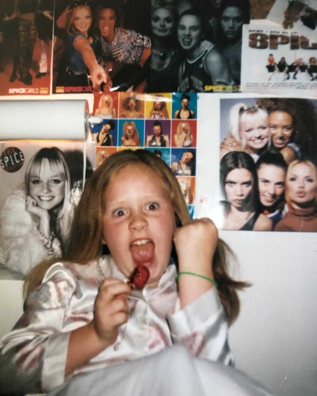 Spice Girls werden einen neuen Song veröffentlichen, um 'Wannabe' zu feiern, das 25 Jahre alt wird