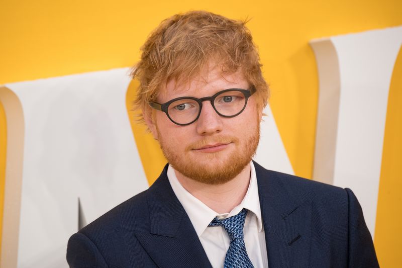 Ed Sheeran s'excuse auprès de tous ceux que j'ai laissé tomber après avoir été testé positif au COVID-19