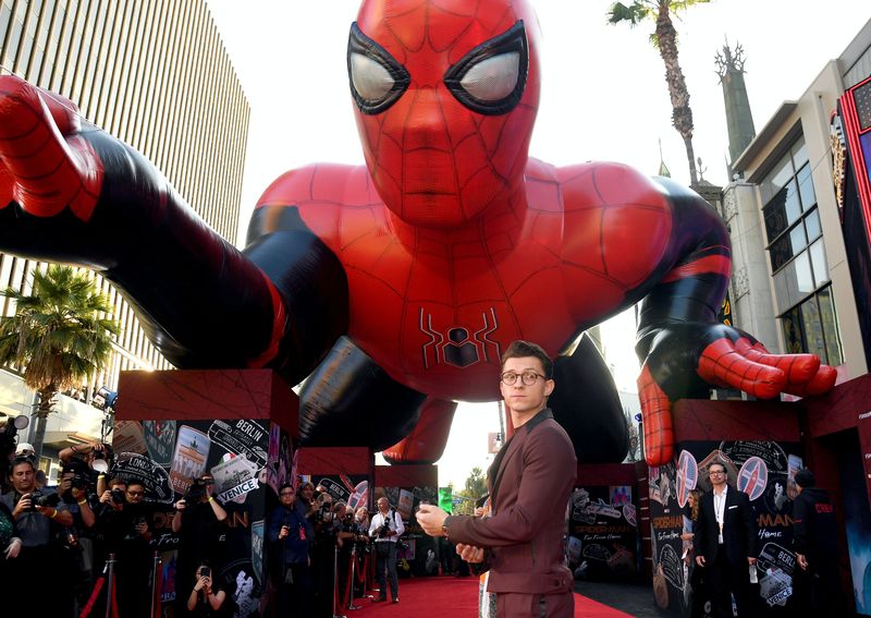 Tom Holland nazvan Spider-Man: Nema puta kući kraj franšize i plakao na snimanju