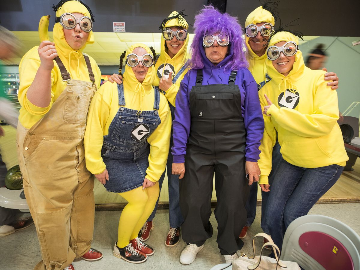 20 smieklīgi grupas tērpi jūsu Helovīna komandai