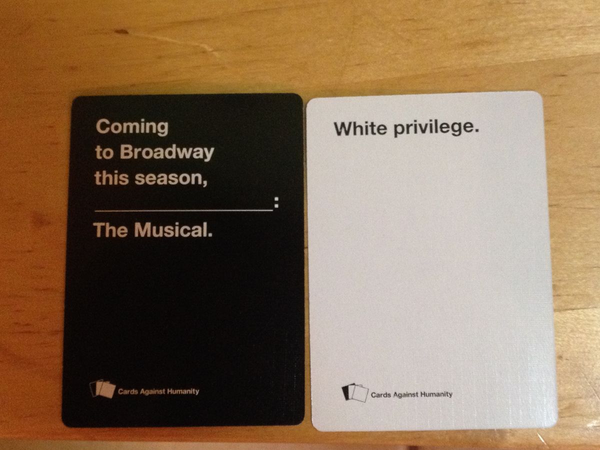 Kun hipsterit pelaavat kortteja ihmiskuntaa vastaan ​​...