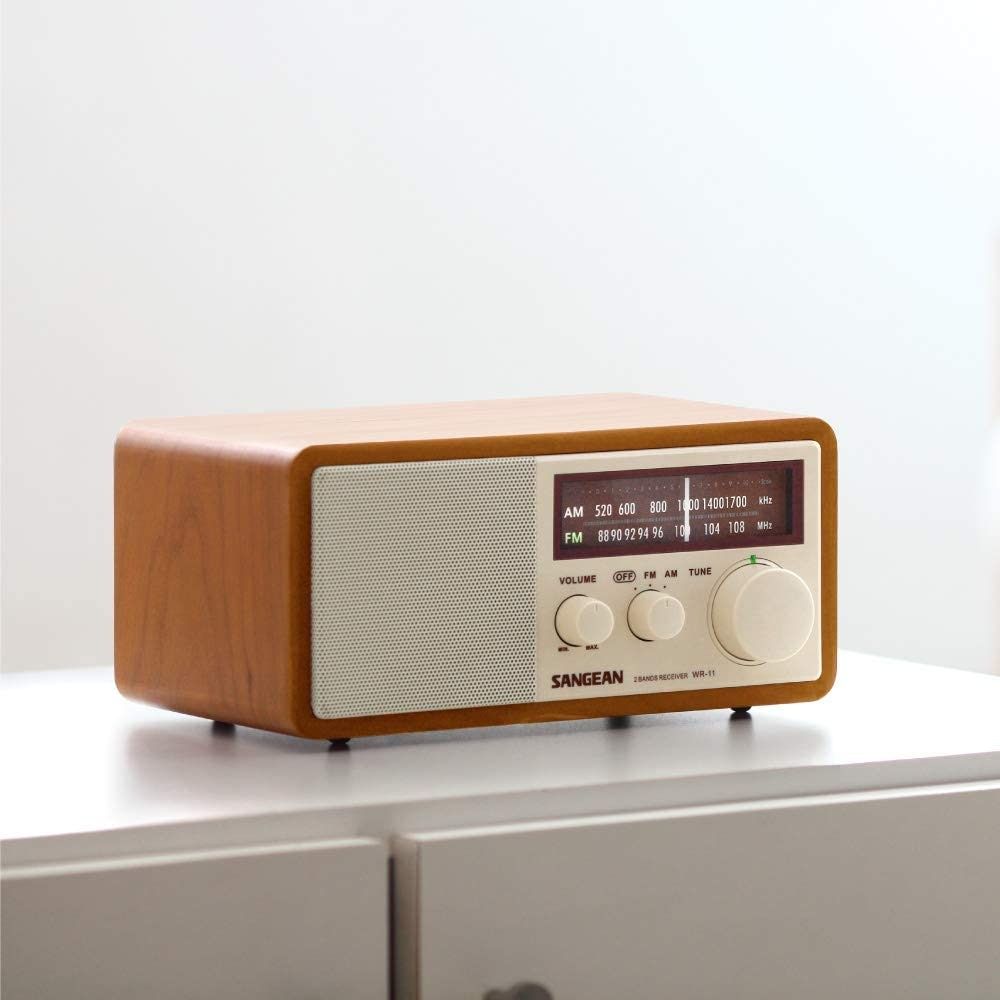 Τα 4 καλύτερα επιτραπέζια ραδιόφωνα που φαίνονται και ακούγονται καλά
