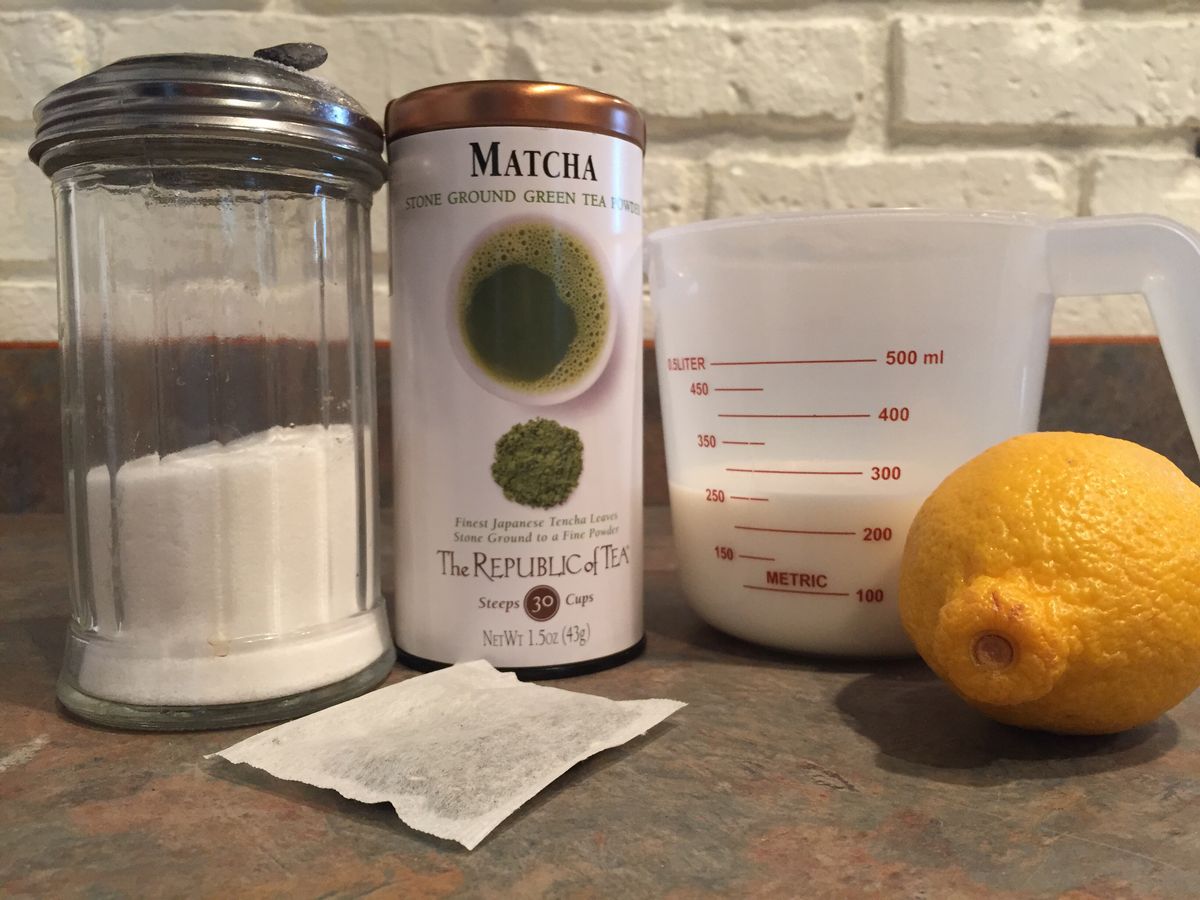 Δοκιμάστε αυτό το DIY Starbucks Citrus Green Tea Latte