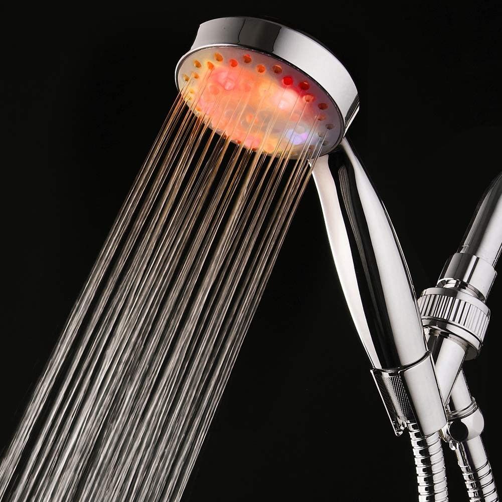 4 geriausios LED dušo galvutės