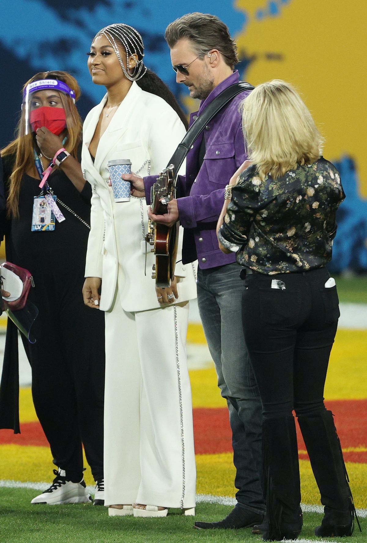 Il look del Super Bowl di Jazmine Sullivan ha un potente significato nascosto